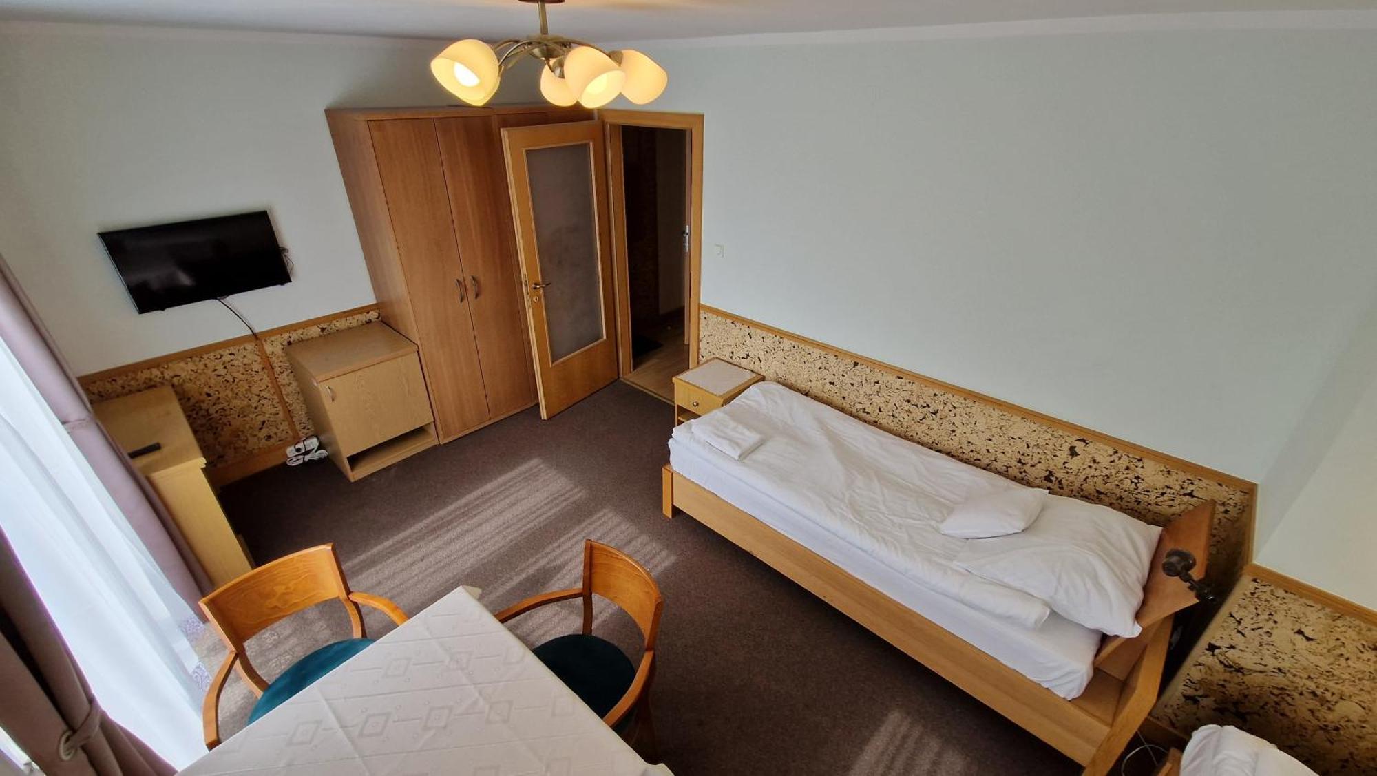 Apartment Goscinne Przy Sadzie